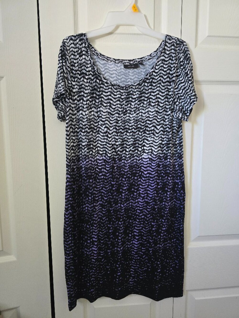 APT 9 Womans Purple and White Pattern Dress, Medium